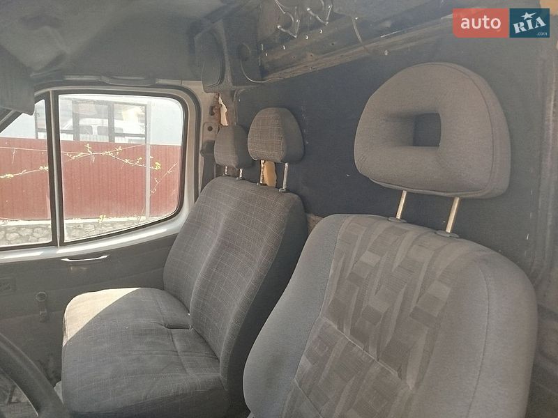 Грузовой фургон Ford Transit 1993 в Тернополе