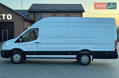 Вантажний фургон Ford Transit 2021 в Бучі
