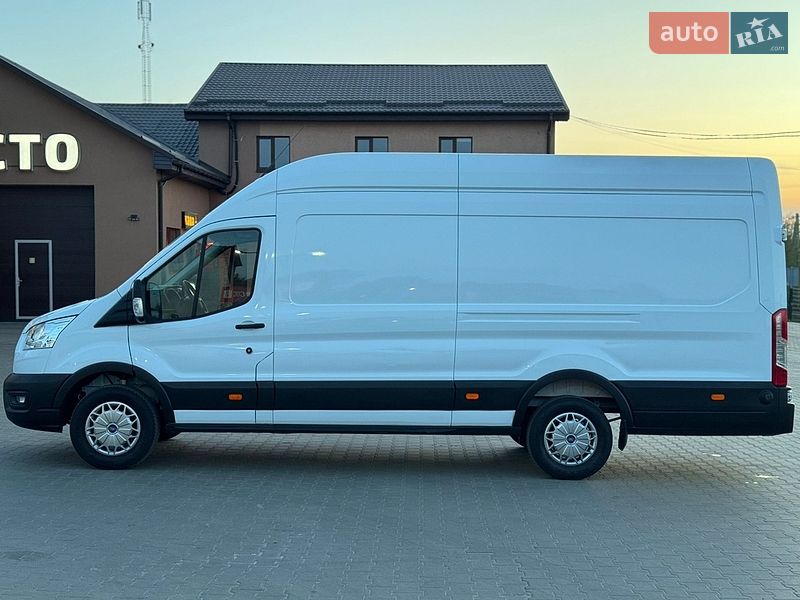 Вантажний фургон Ford Transit 2021 в Бучі
