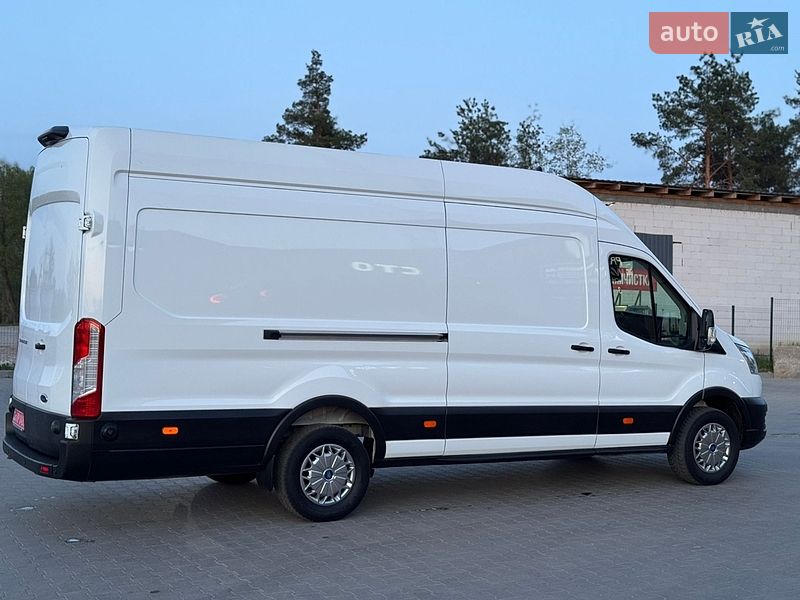 Вантажний фургон Ford Transit 2021 в Бучі