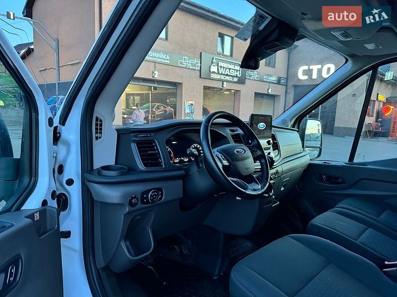 Вантажний фургон Ford Transit 2021 в Бучі