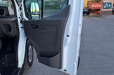 Вантажний фургон Ford Transit 2021 в Бучі