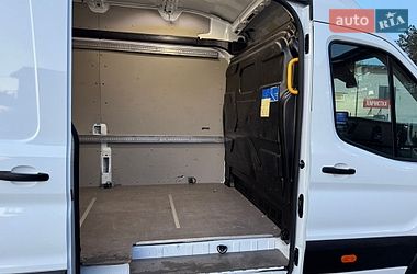 Вантажний фургон Ford Transit 2021 в Бучі