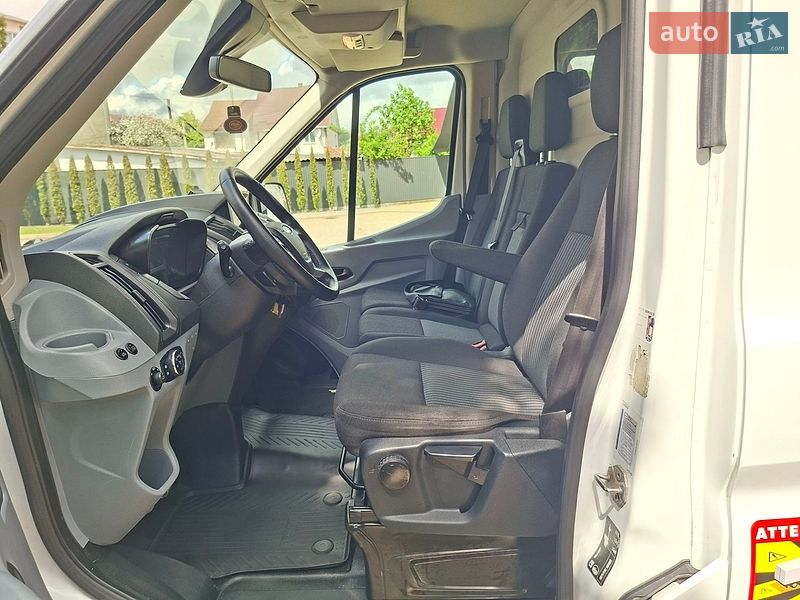 Грузовой фургон Ford Transit 2018 в Бережанах