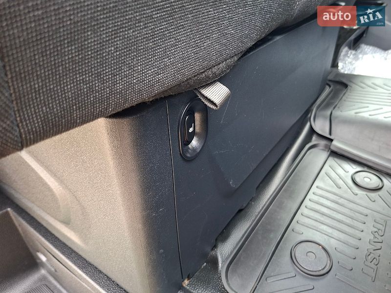 Грузовой фургон Ford Transit 2018 в Бережанах