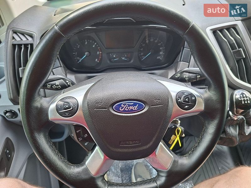 Грузовой фургон Ford Transit 2018 в Бережанах