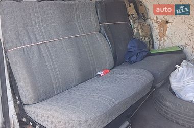 Вантажопасажирський фургон Ford Transit 2004 в Запоріжжі