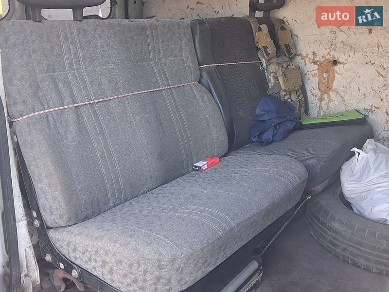 Вантажопасажирський фургон Ford Transit 2004 в Запоріжжі