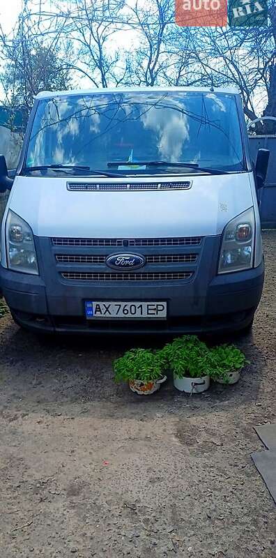 Вантажний фургон Ford Transit 2011 в Харкові