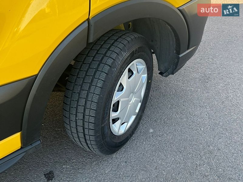 Вантажний фургон Ford Transit 2021 в Рівному