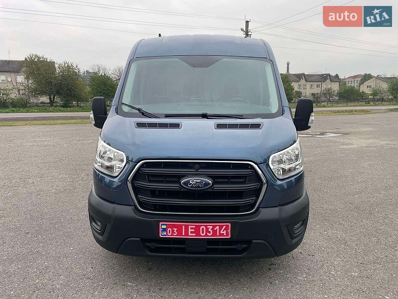 Вантажний фургон Ford Transit 2021 в Дубні