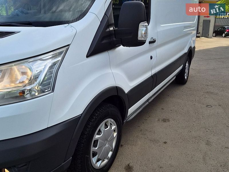 Вантажний фургон Ford Transit 2017 в Харкові