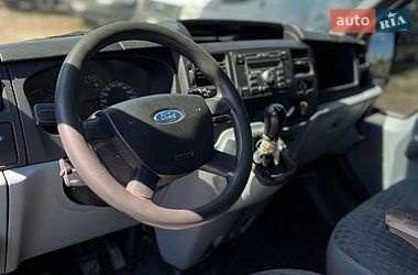 Вантажний фургон Ford Transit 2006 в Києві