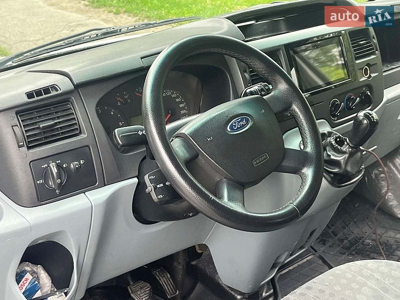 Грузопассажирский фургон Ford Transit 2007 в Киеве