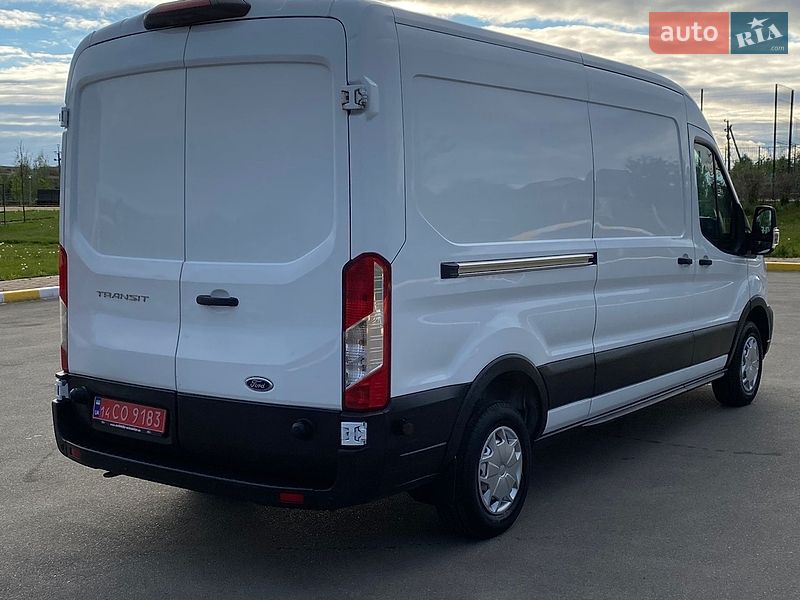Грузовой фургон Ford Transit 2021 в Ирпене