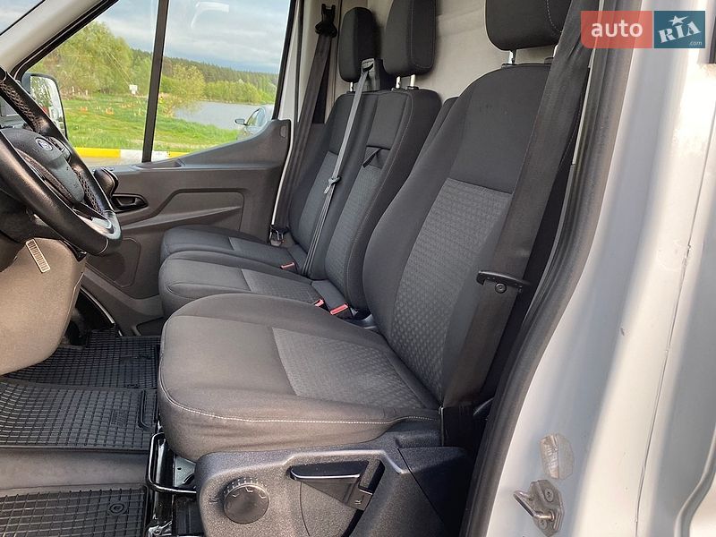 Грузовой фургон Ford Transit 2021 в Ирпене