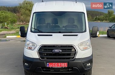 Грузовой фургон Ford Transit 2021 в Ирпене