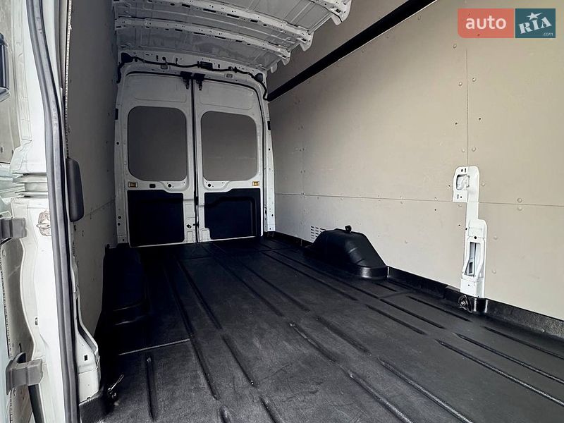 Вантажний фургон Ford Transit 2021 в Києві