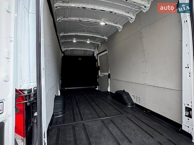 Вантажний фургон Ford Transit 2021 в Києві