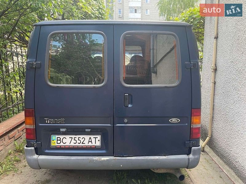 Грузопассажирский фургон Ford Transit 2000 в Львове