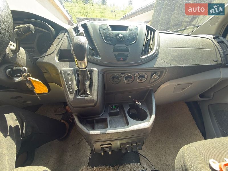 Автовоз Ford Transit 2015 в Ивано-Франковске