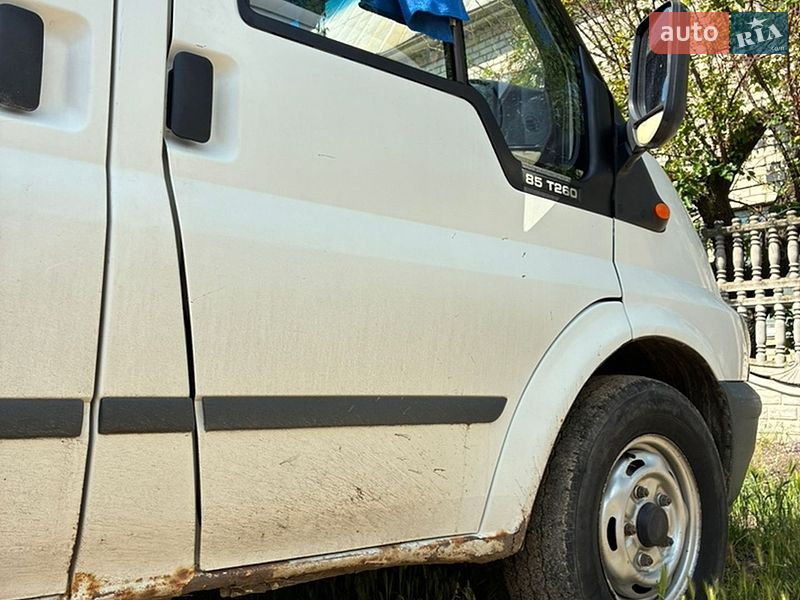 Грузовой фургон Ford Transit 2004 в Николаеве