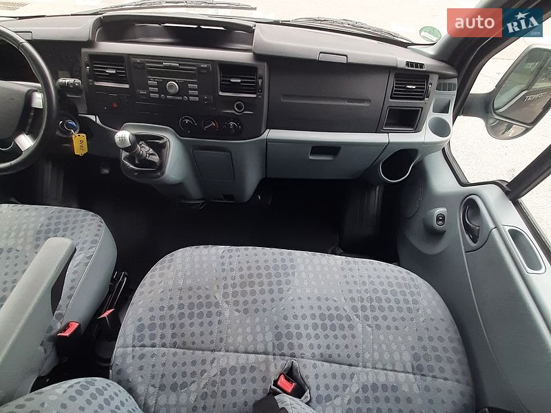 Вантажопасажирський фургон Ford Transit 2010 в Полтаві