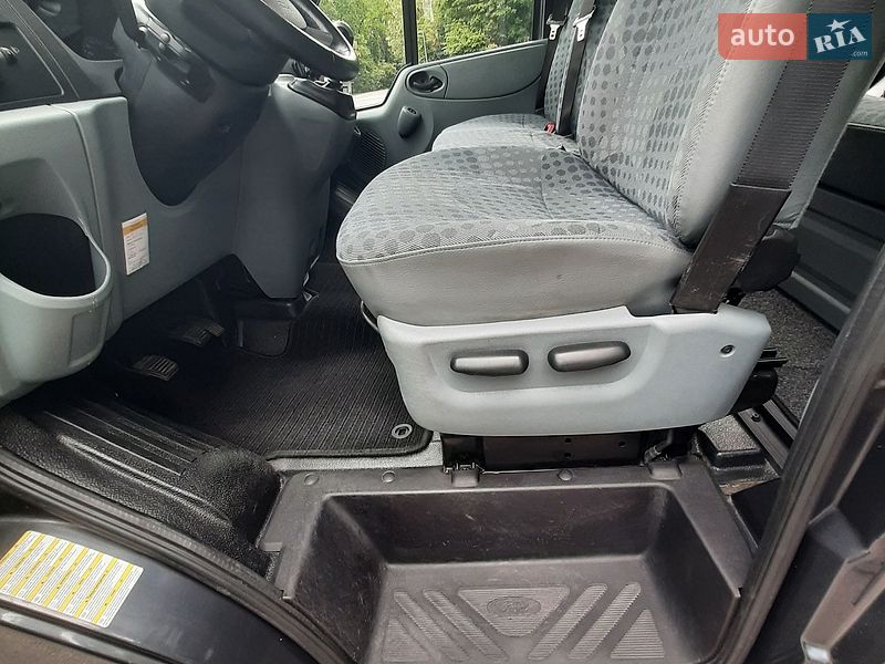 Вантажопасажирський фургон Ford Transit 2010 в Полтаві