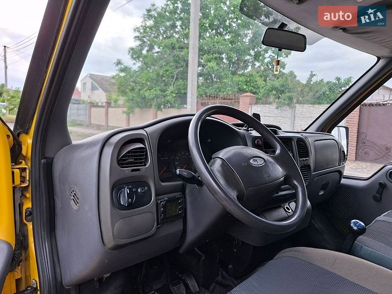 Микровэн Ford Transit 2005 в Николаеве