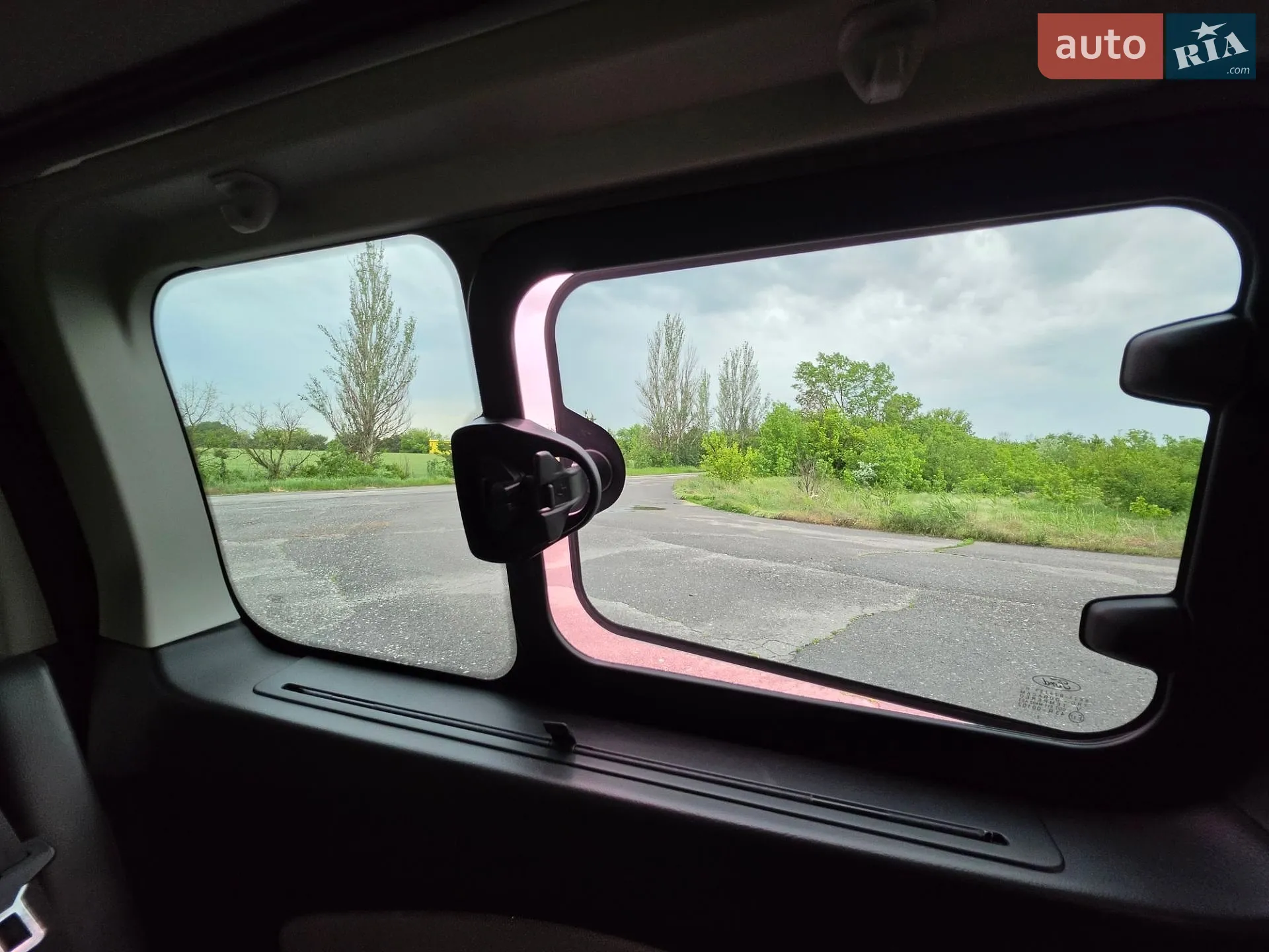 2013 Ford Transit Connect - мініатюра 24