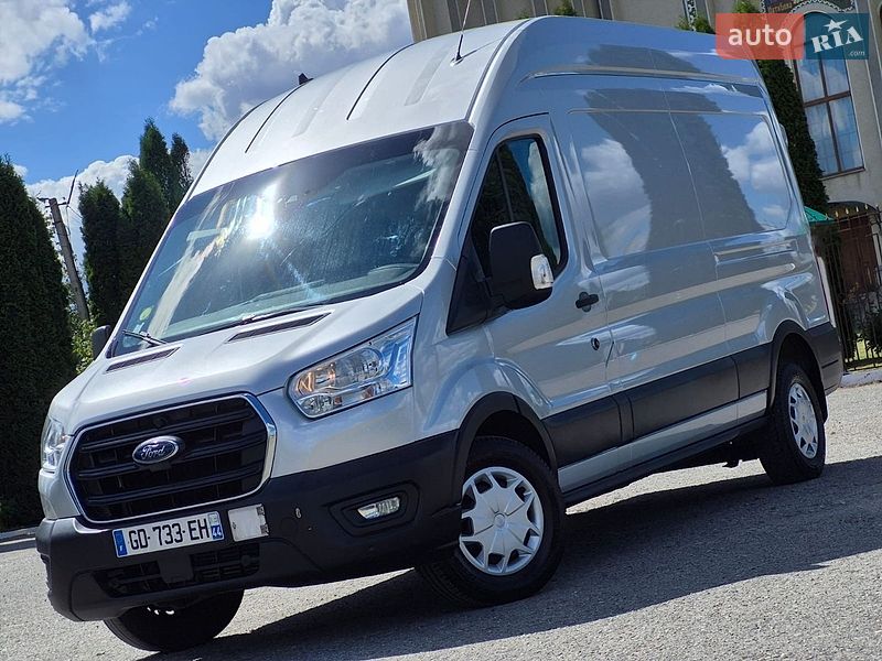Вантажний фургон Ford Transit 2021 в Дубні