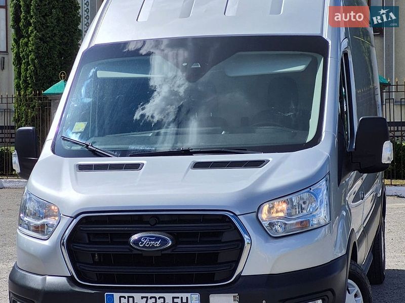 Вантажний фургон Ford Transit 2021 в Дубні