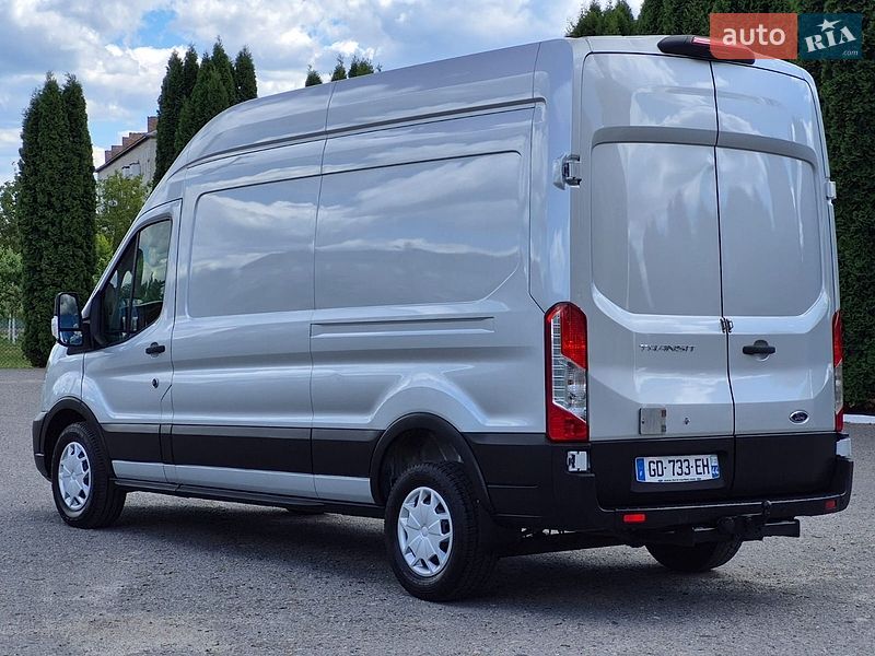 Вантажний фургон Ford Transit 2021 в Дубні