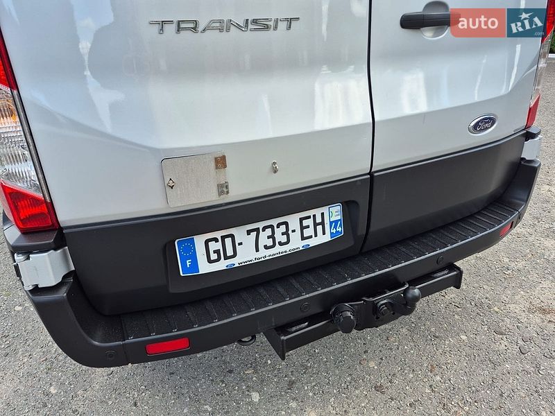 Вантажний фургон Ford Transit 2021 в Дубні