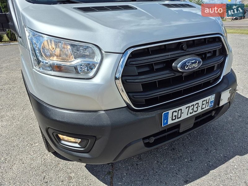 Вантажний фургон Ford Transit 2021 в Дубні