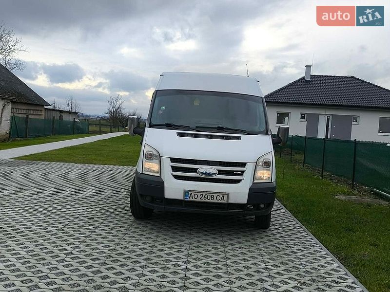 Вантажопасажирський фургон Ford Transit 2008 в Тересві