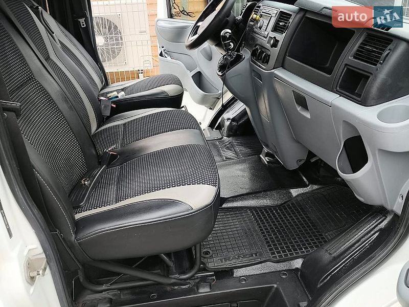 Вантажопасажирський фургон Ford Transit 2008 в Тересві