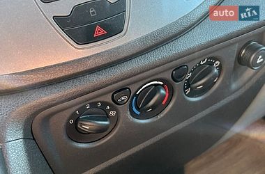 Вантажний фургон Ford Transit 2016 в Дунаївцях