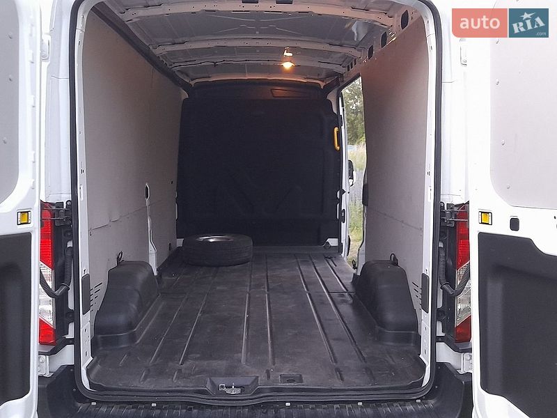 Мікроавтобус вантажний (до 3,5т) Ford Transit 2019 в Черкасах