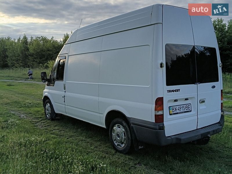 Грузовой фургон Ford Transit 2005 в Первомайске
