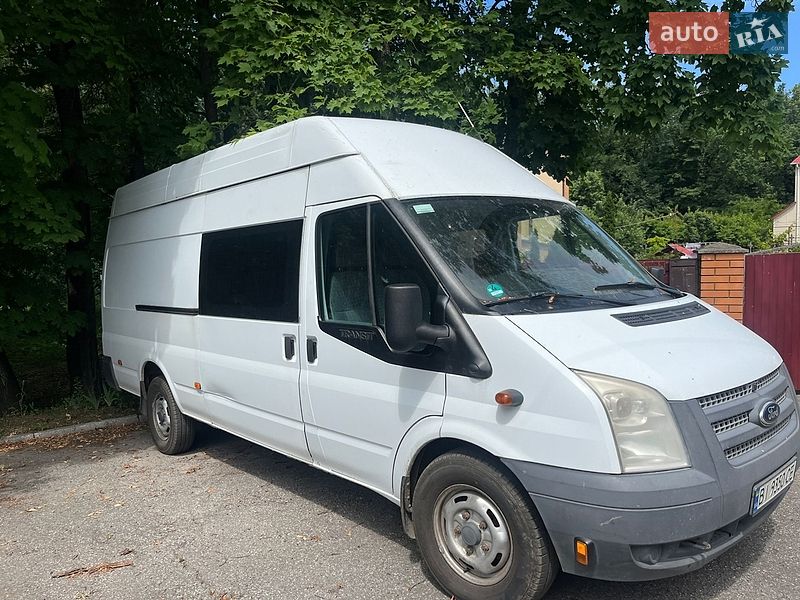 Вантажопасажирський фургон Ford Transit 2011 в Полтаві
