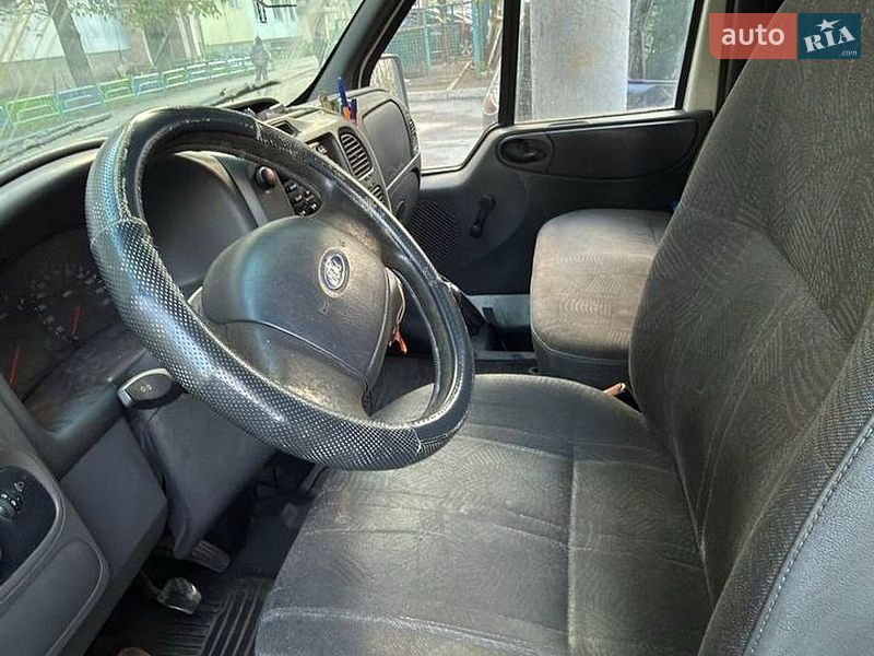 Грузовой фургон Ford Transit 2005 в Днепре