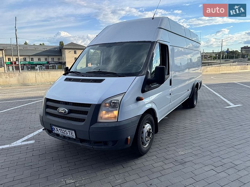 Ford Transit 2011