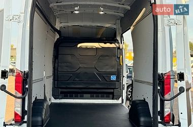 Вантажний фургон Ford Transit 2019 в Києві