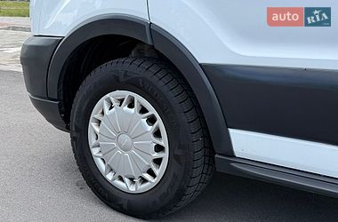 Грузовой фургон Ford Transit 2014 в Виннице