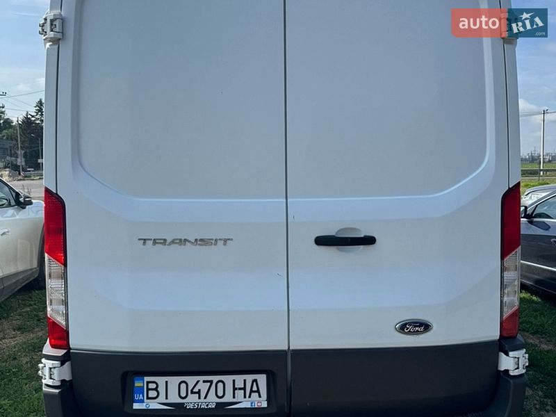 Вантажопасажирський фургон Ford Transit 2015 в Полтаві