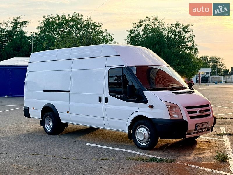 Ford Transit 2011