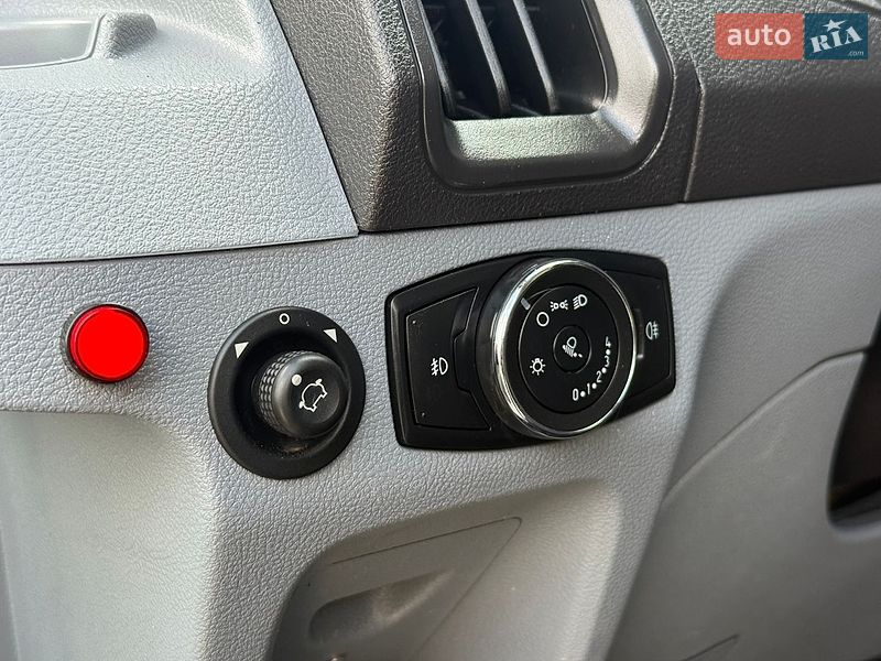 Грузовой фургон Ford Transit 2018 в Дубно