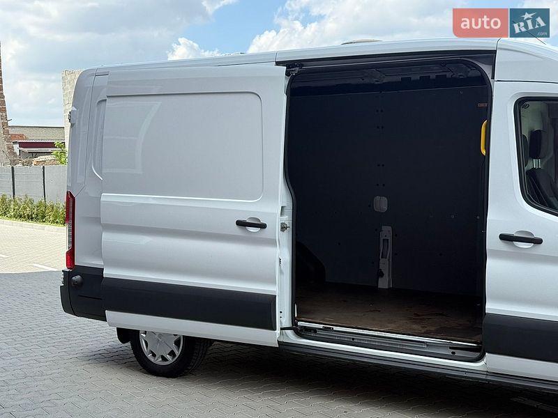 Грузовой фургон Ford Transit 2018 в Дубно