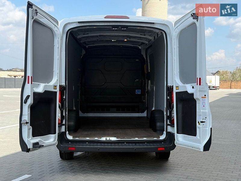 Грузовой фургон Ford Transit 2018 в Дубно